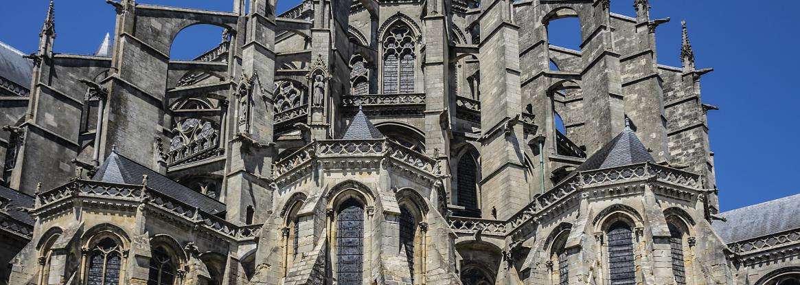 A la découverte d’un des plus beaux joyaux de la ville du Mans : la cathédrale Saint-julien